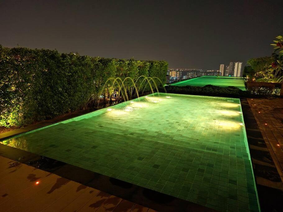 Infinity Pool 2Br Suite 7Pax @Beacon @Georgetown Ngoại thất bức ảnh