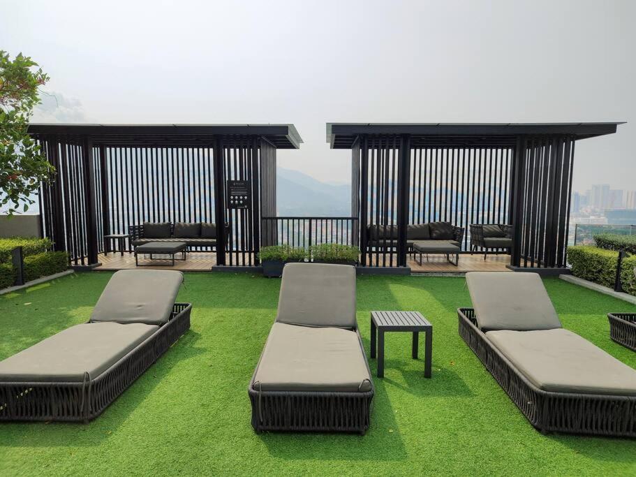 Infinity Pool 2Br Suite 7Pax @Beacon @Georgetown Ngoại thất bức ảnh